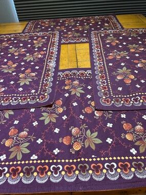 Williams Sonoma placemats in perfect condition